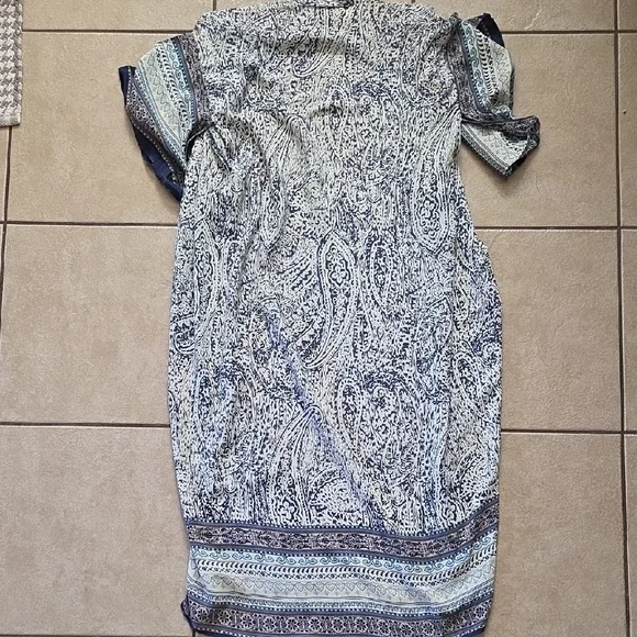 Elodie Navy and Cream Patterned Kimono - Picture 2 of 7